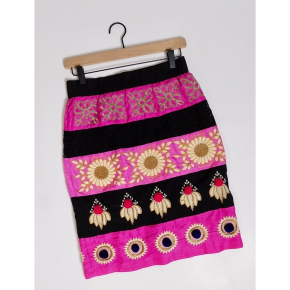 Anthropologie Black and Pink Patterned Skirt - Picture 3 of 15